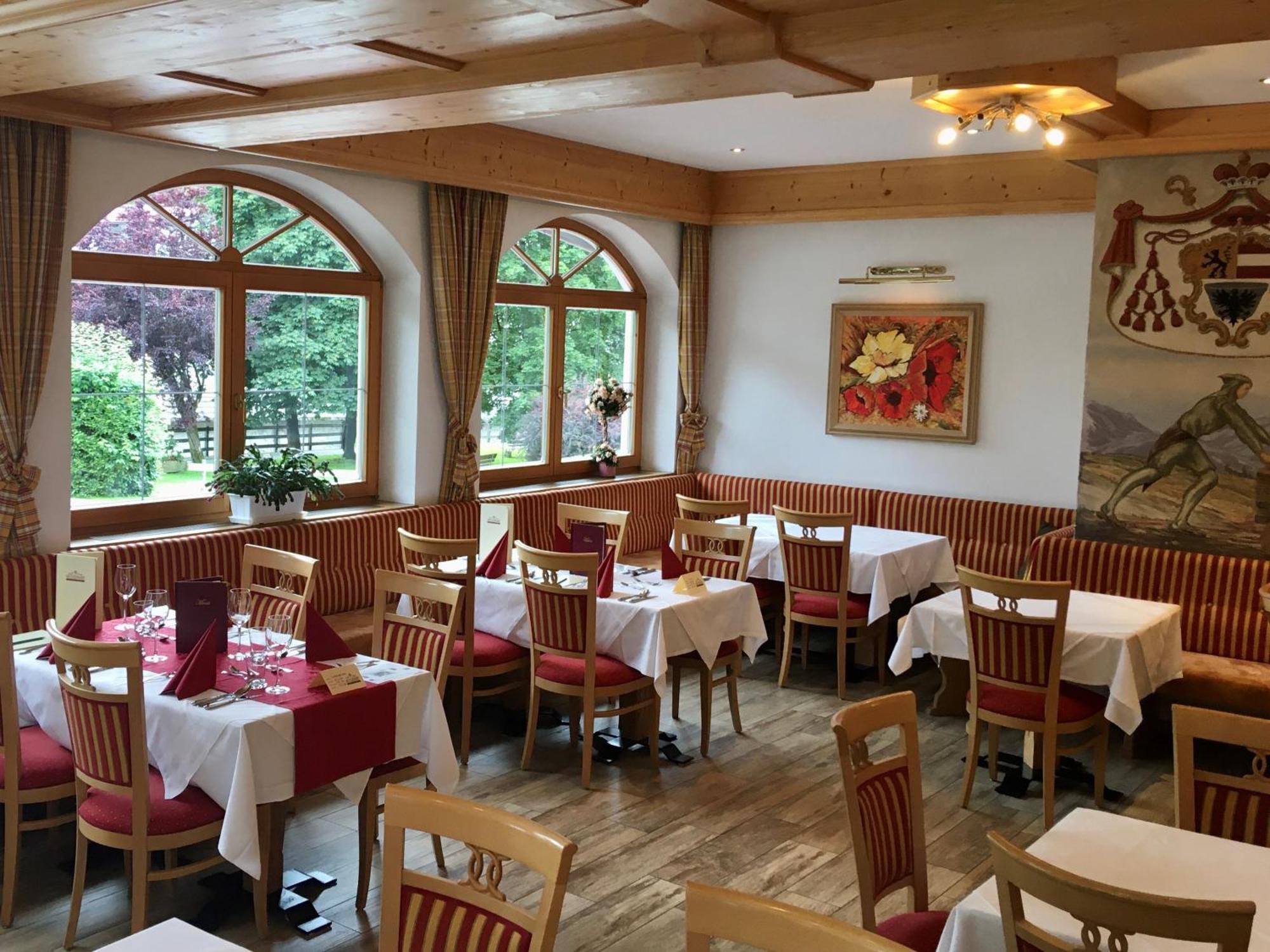 Hotel Metzgerwirt Kirchberg in Tirol Esterno foto
