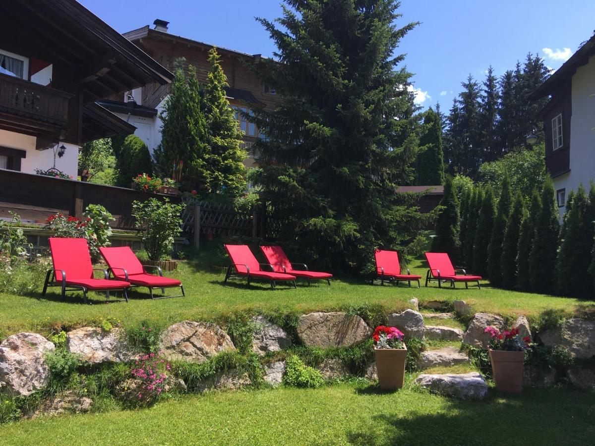 Hotel Metzgerwirt Kirchberg in Tirol Esterno foto