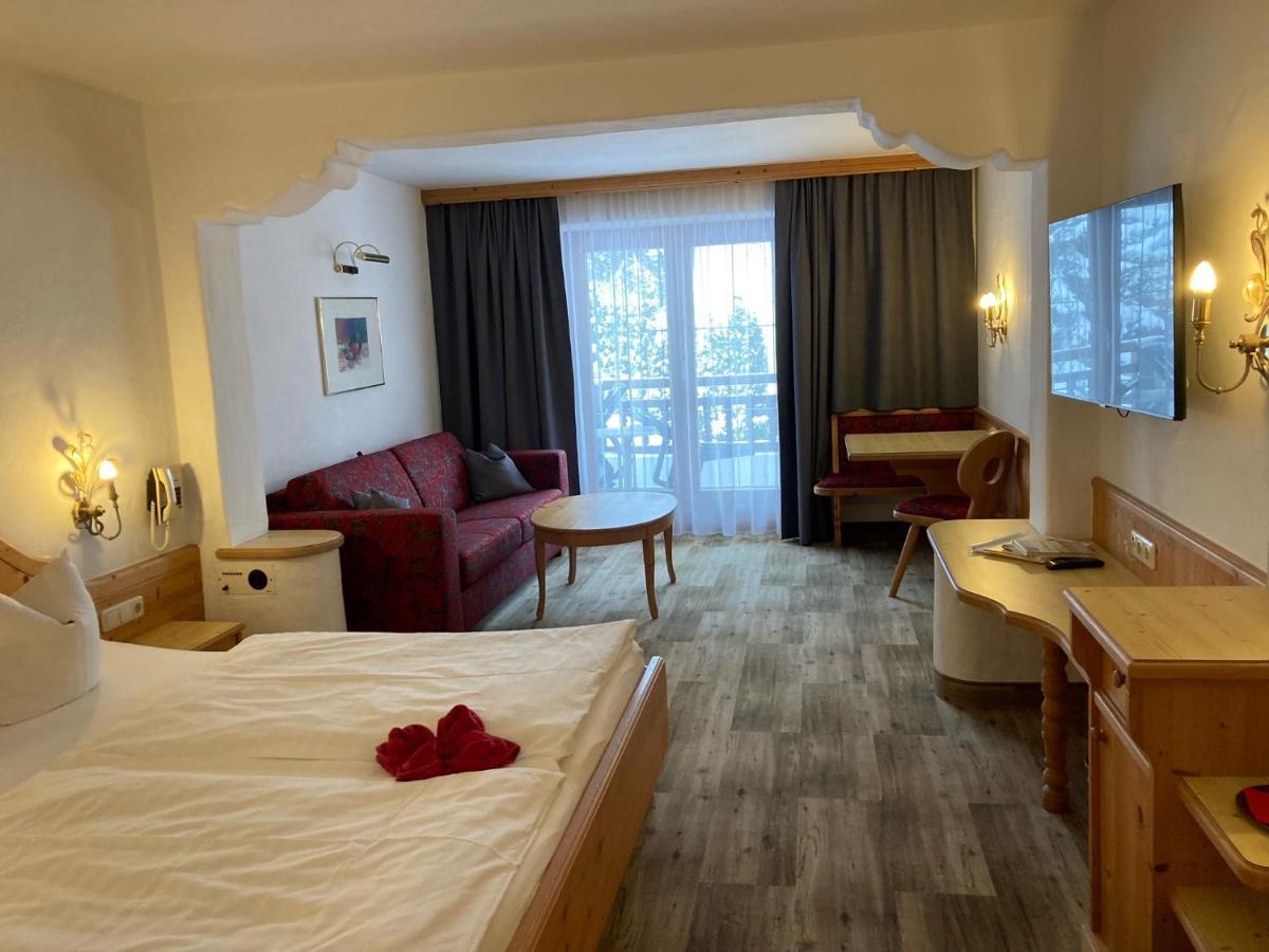 Hotel Metzgerwirt Kirchberg in Tirol Esterno foto