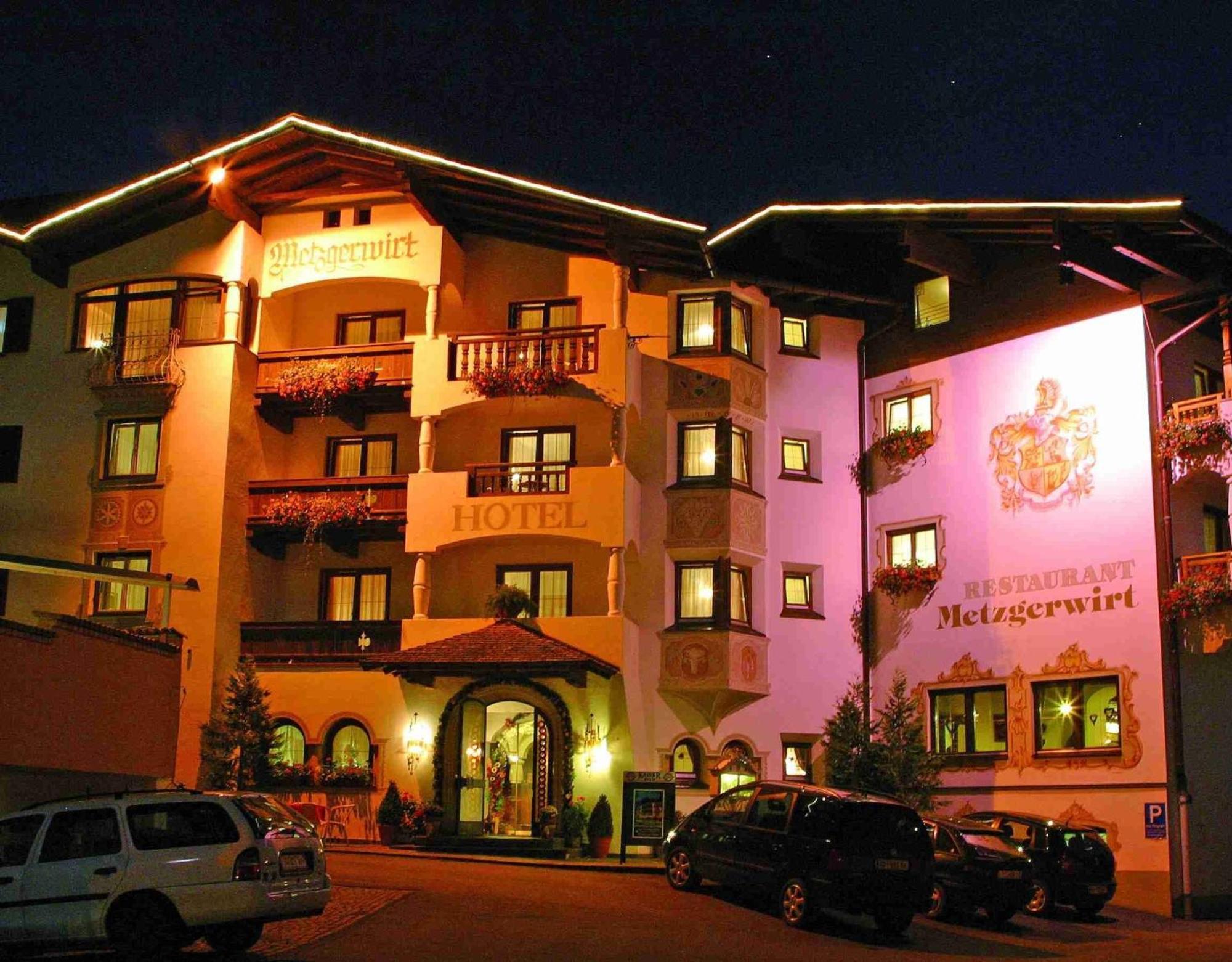 Hotel Metzgerwirt Kirchberg in Tirol Esterno foto