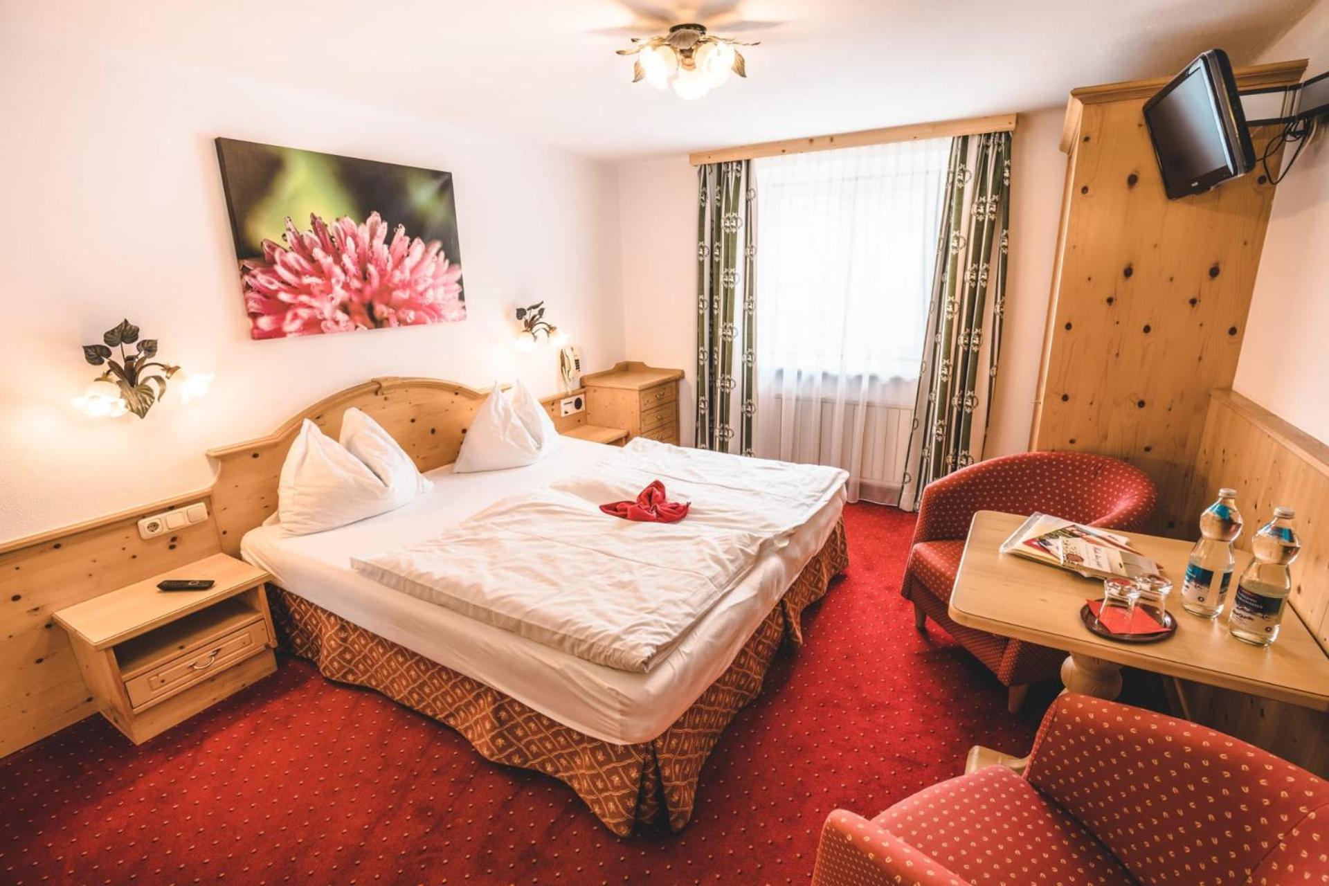 Hotel Metzgerwirt Kirchberg in Tirol Esterno foto