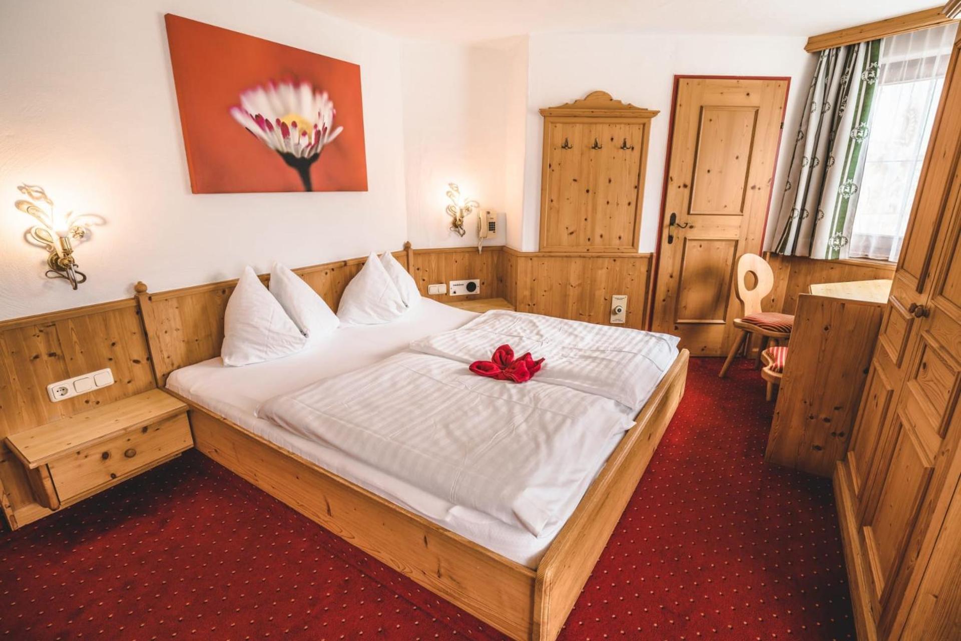 Hotel Metzgerwirt Kirchberg in Tirol Esterno foto