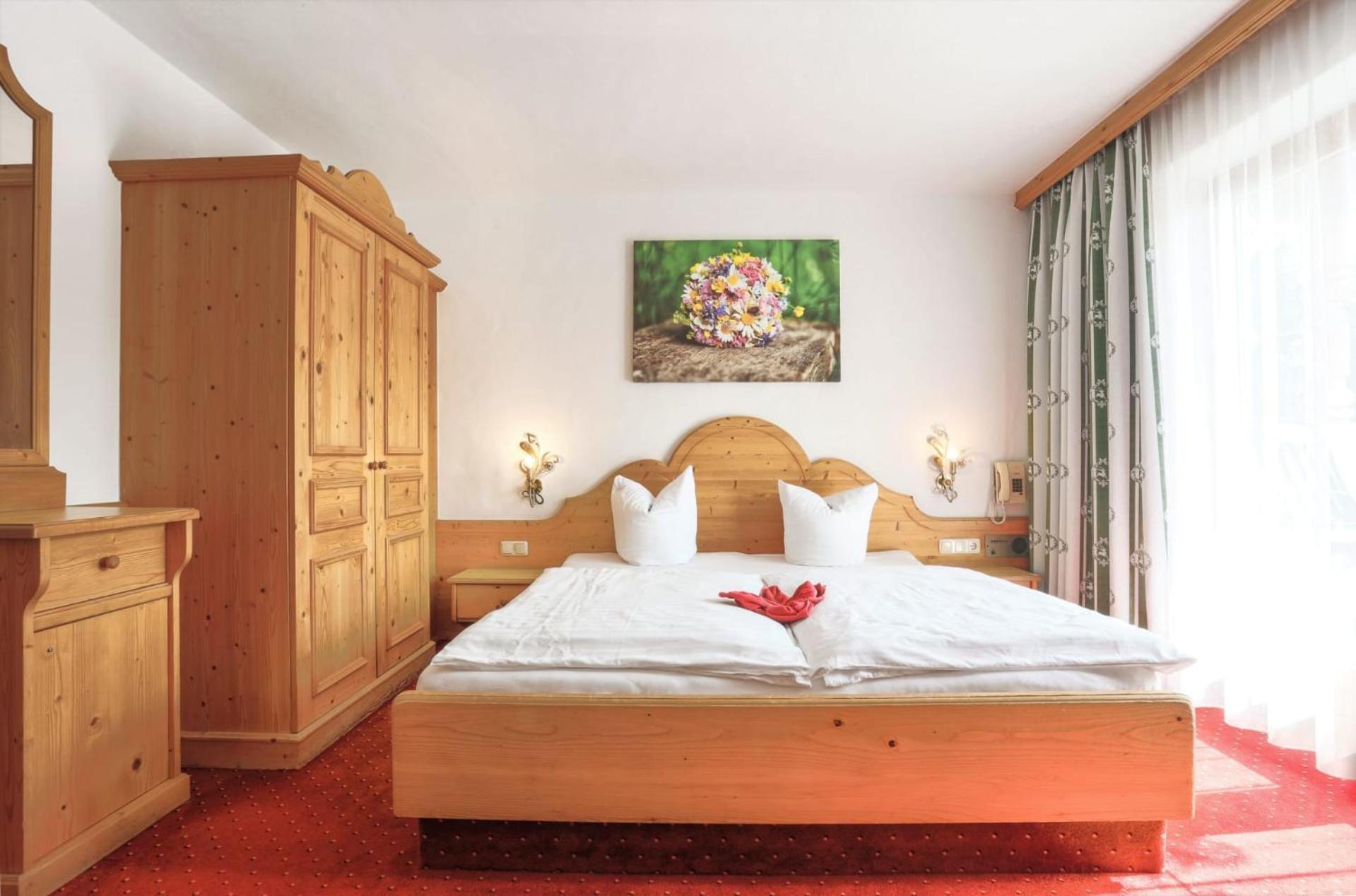 Hotel Metzgerwirt Kirchberg in Tirol Esterno foto